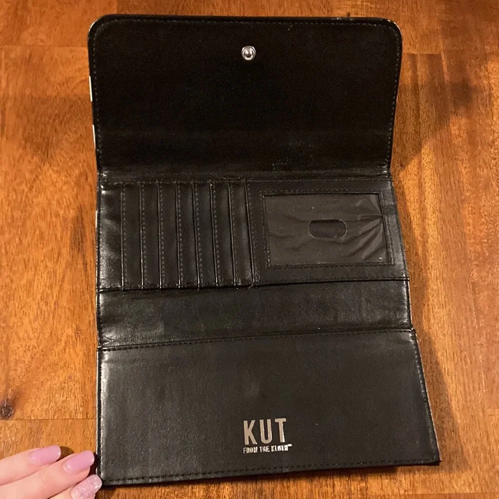 Snap Wallet - Picture 2 of 5